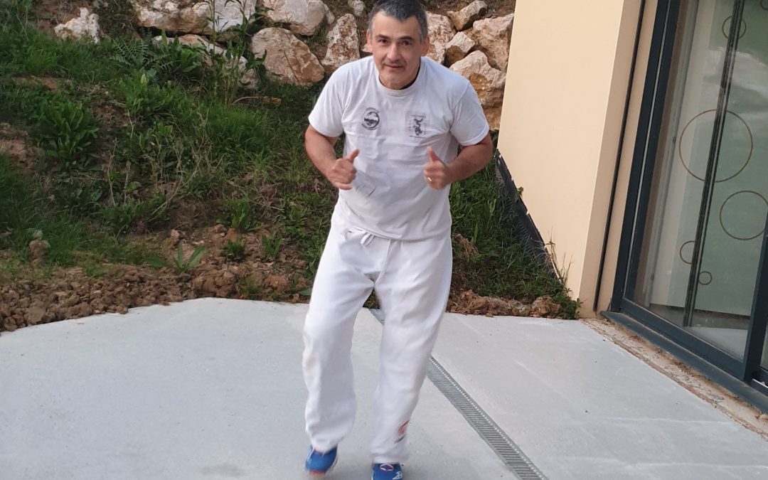 Xavier Métayer pendant un cours de e-judo