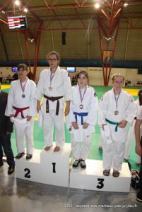 Le podium des -63 kg du tournoi national label A de la ville de Toulouse, Marie Fernandez 2ème et Mélanie Falcou 3ème