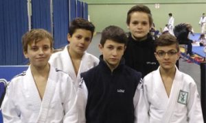 L'équipe des minimes garçons : Félix, Julien, Loïc, Charly et Kévin