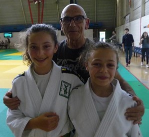Daniel Marais avec ses deux championnes